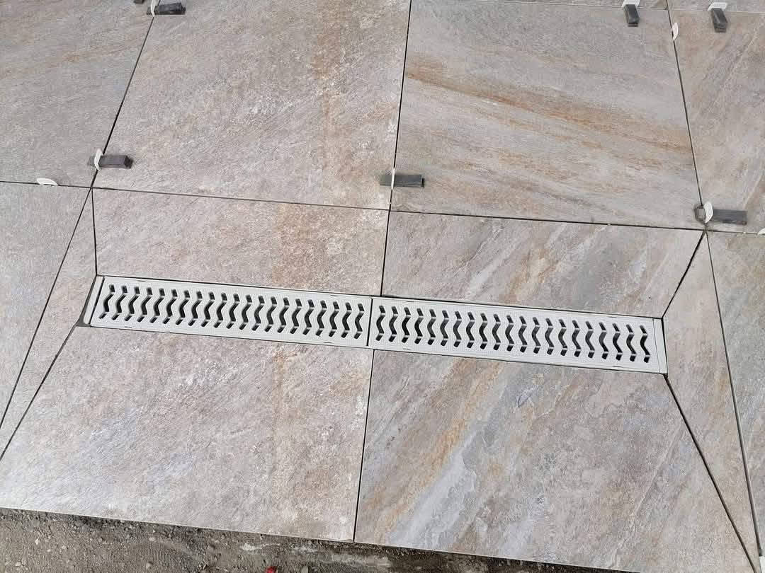 سلام عليكم خلفه سيراميك شغل درجه أوله موقع شغل داخل بغداد شغل مرتب ايشي تحتاجون 
بخدمتكم تصل تواصل واتساب ***********
