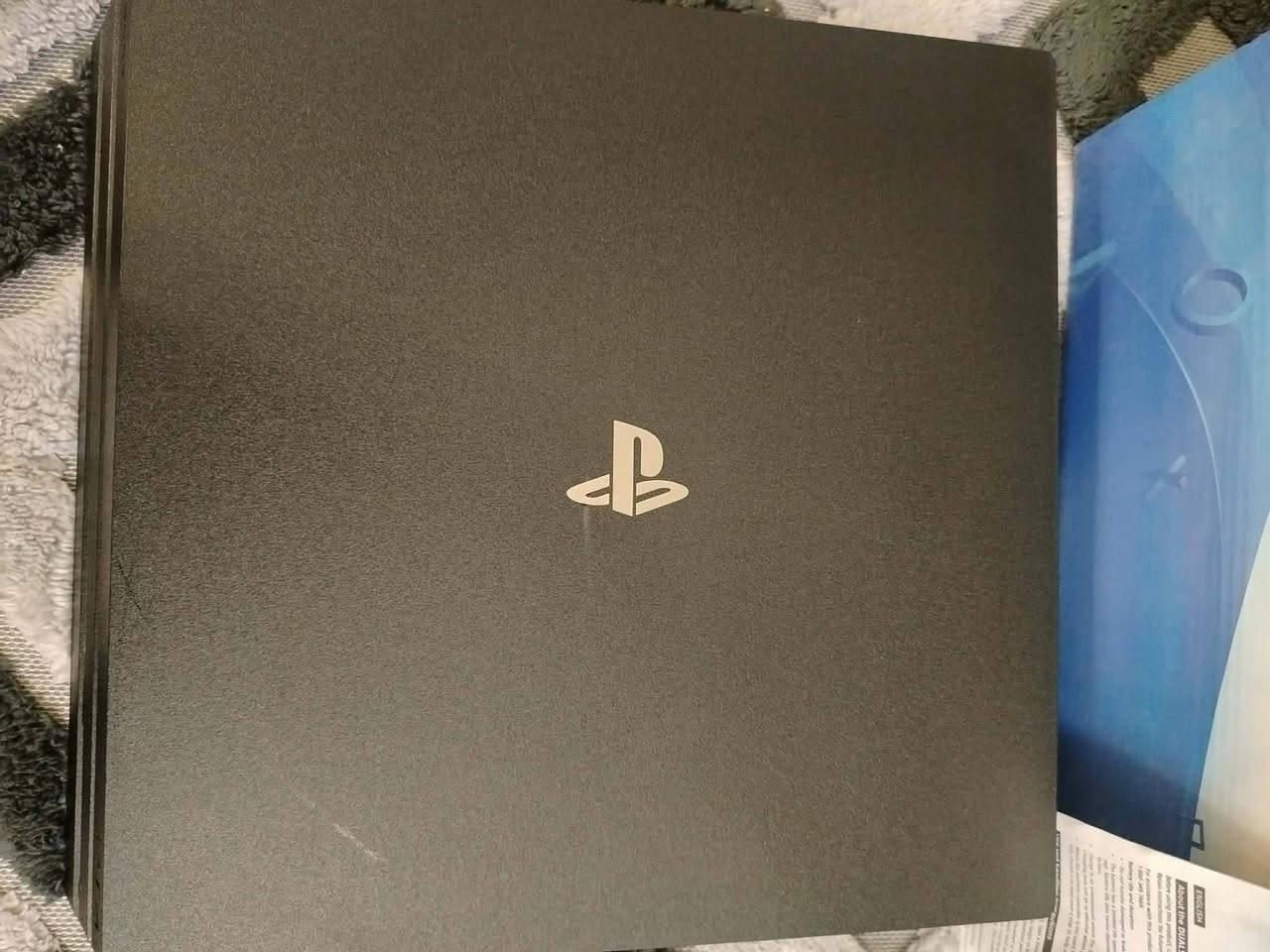 بلي 4 برو  ذاكرة 1 تيرا نظام 13.2 متروك لغرض التهكير مستقبلا الفيشة الناعمة نسخة ال eco اخر اصدار لل 4 برو نظيف لوك ستيكر ممفتوح ولا مصلح  مع جويستك تجاري واحد وقرص فيفا 23 مع كيبلاته ال 3 باور وشحن جويستك و HDMI مع كارتونة بس مو مالته مكاني بغداد السعر    250 الف متوفر توصيل كل العراق .


**إذا كنت صاحب هذا الإعلان وتريد حذفه لأي سبب، رجاءا أرسل رسالة إلى الدعم الفني**