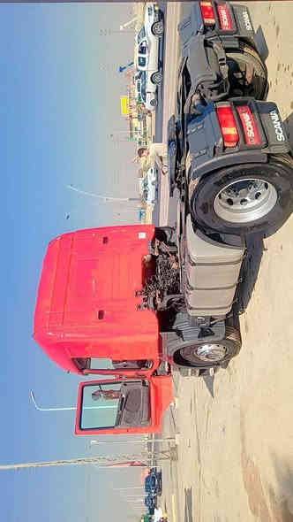 سلام عليكم سكانيه للبيع مديل 2007 مكينه انجكشن كير 100تلاثه بتلاثه حداده توه مسويه ربل رباط جوبلسات كله جديد بس تايراته نص عمر رقم بغداد ط بدون ضباره اكو وكاله فقط سنويه نافذه هاذ رقم راعيه متواجد واتساب***********
