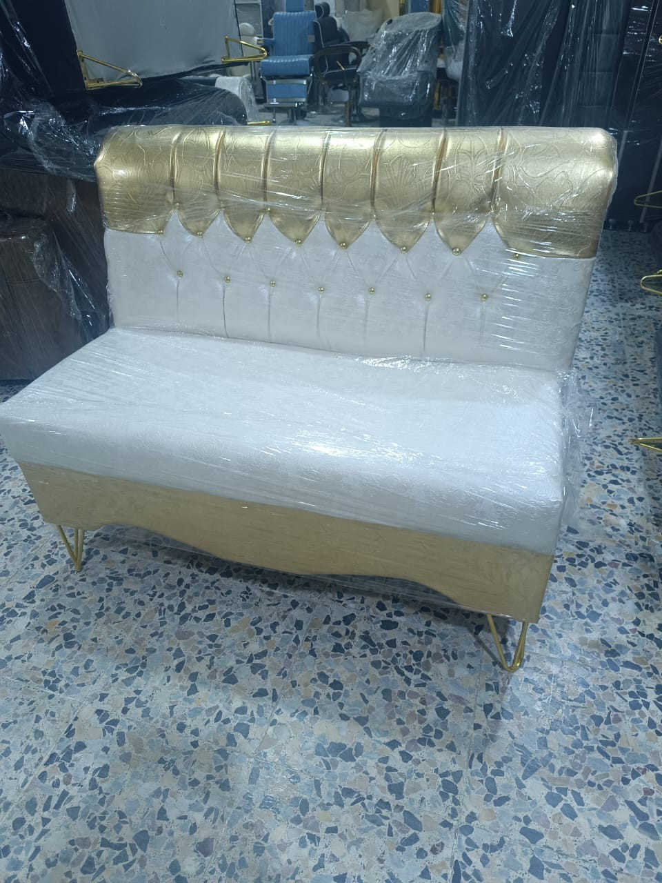 قنفات استراحة جميلة ومريحة ✨

✅ تفصيل حسب الطلب
🎨 موديلات عصرية وألوان تناسب ذوقك
🛋️ راحة وأناقة في كل قطعة

🚛 نوصل لك لأي محافظة

📩 اطلب الآن وتمتع بأفضل جودة وسعر!


**إذا كنت صاحب هذا الإعلان وتريد حذفه لأي سبب، رجاءا أرسل رسالة إلى الدعم الفني**