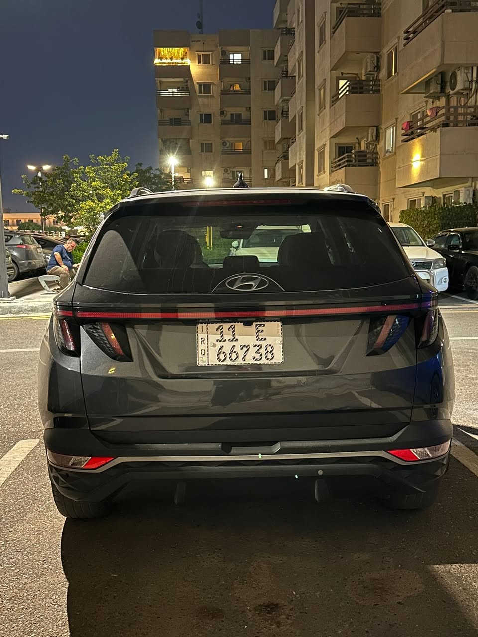 توسان 2024:
* إضاءة LED كاملة أمامية وخلفية
* بصمة وتشغيل remote start
* فتحة بانوراما
* كراسي كهرباء/تدفئة وتبريد 
* ميزة القيادة الذاتية بالبصمة 
* شباك اسود مطفي Dark Chrome 
* ⁠    Apple CarPlay و Android Auto

* رادار أمامي
* المحافظة على المسار
* Blind Spot
* مثبت سرعة ذكي
* فرملة طوارئ تلقائية
* كاميرات جانبية عند تشغيل الإشارة
* مساعد قيادة على الطرق السريعة HDA
* حساسات أمامية وخلفية مع اصطفاف شبه ذاتي تواصل واتساب السعر مناسب ***********

