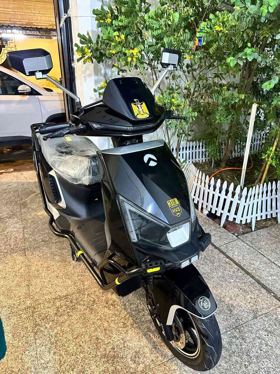 دراجة شحن CAROW
دراجة شحن دراجة كهربائية 
اللون مميز
موجود درع وصندوق خارجي فيه 
من ماركة HVS 318
نضام 3 سرع  والسرعة الرابعة سبورت 
السرعة القصوى 120
دراجة بعدهي جديده 
تمشي بالشحنة الواحده 70 كيلو بالشاشة حسب الوزن او اكثر
6 بطاريات 
نضام ال P 
نضام حساسات جانبية وخلفية 
مانع للسرقة  
گلوبات عالي ناصي قوي
أشاير يمنى ويسرى 
دبل اشارة 
الكهربائيات كلهن شغالة 
الشاحنة الاصلية تدعم الشحن السريع 
هورن عالي
مرايات
صندوق كبير داخلي 
تحتوي على صندوق كبير خارجي
الملف2500 حقيقي 
🔴السعر :  800الف وبيهة مجال 
العنوان : البصرة : الامن الداخلي
الرقم : ***********
