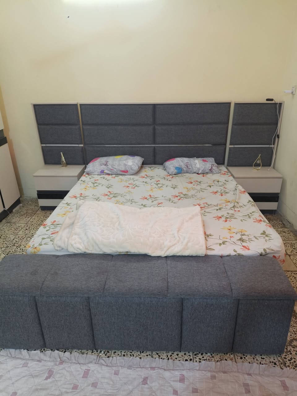 سلام عليكم غرفا تركيا 10 قطع مدينه الصدر
مستخدمه شهرين اخذتها بمليون و400
وحالين عارضها بمليون وبيها مجال بسيط
واتساب ***********
