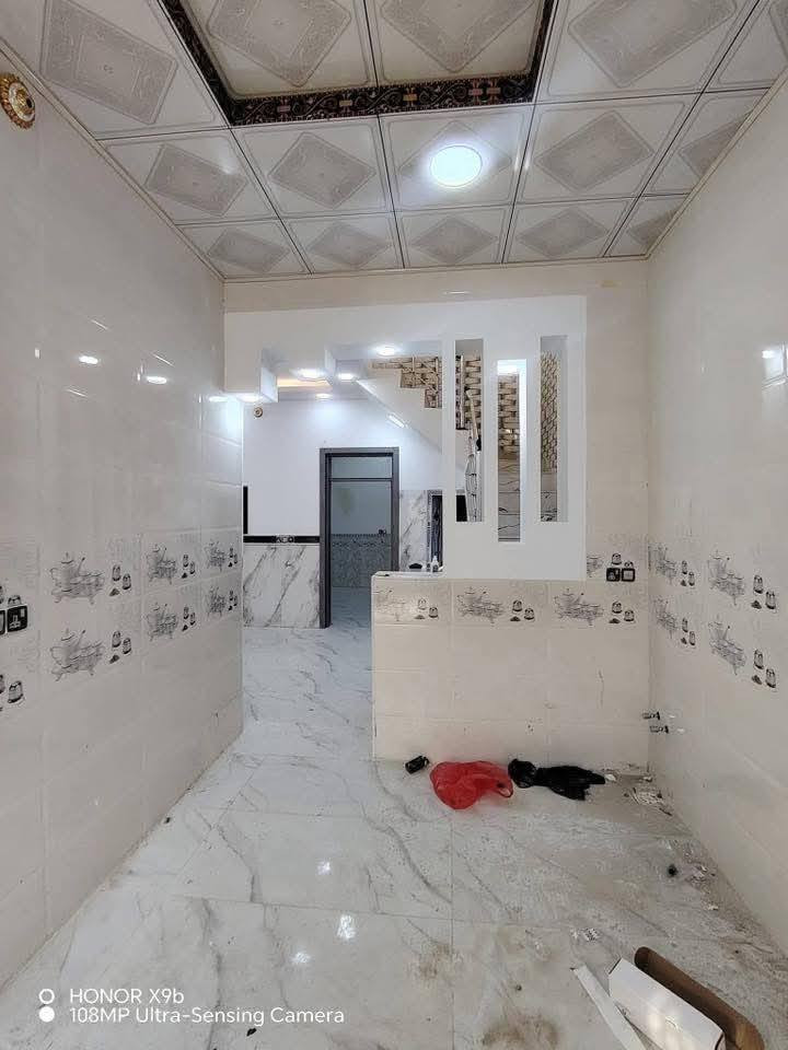 كربلاء مجمع الورده السكني
بيت للبيع المساحه ١٠٠م  طابق واحد بناء طابوك 

السعر ٨٢ مليون 

  بس جيب غراضك وتسكن بلبيت 

يحتوي على غرفه وصالة واستقبال ومطبخ وصحيات٢ وطارمة شغل درجة أولى صب كونكريت مسلح 

سند٢٥ إقرار محكمه مداور باسم المشتري خدمات كامله 

للحجز والاستفسار الاتصال او مراسلتنا واتساب 

***********

***********
