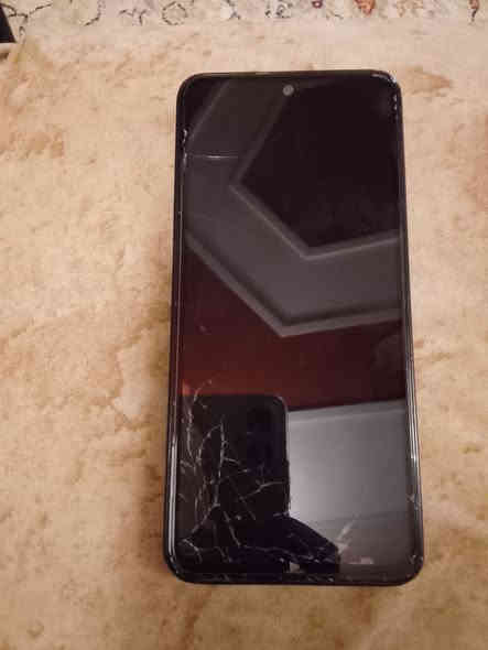 السلام عليكم.موبايل انفنكس زيرو x ذاكره 128 بي فطور بلشاشة عليسرة وبضهر الكامرة بس ما مأثرة عاللمس للبيع فقط ***********بي واتساب...***********
