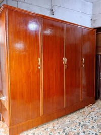 كنتور 4ابواب نضيف كامل من كلشي سعر ١٨٠ الف مكان بغداد الحريه دولعي موج...