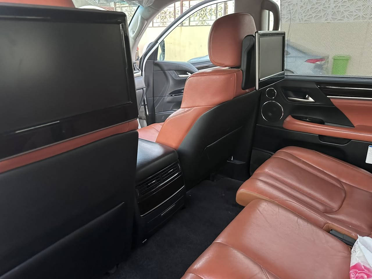 لكزس مديل 2017.
مكفولة ماشية 106 اعلى فئة بل لكزيس

بريمية كشنات مشمشي فتح بل سقف

هيدروليك فول كمرات وحساسات 

رقم السياره حلو مميز نمره بغداد

للاستفسار ***********
