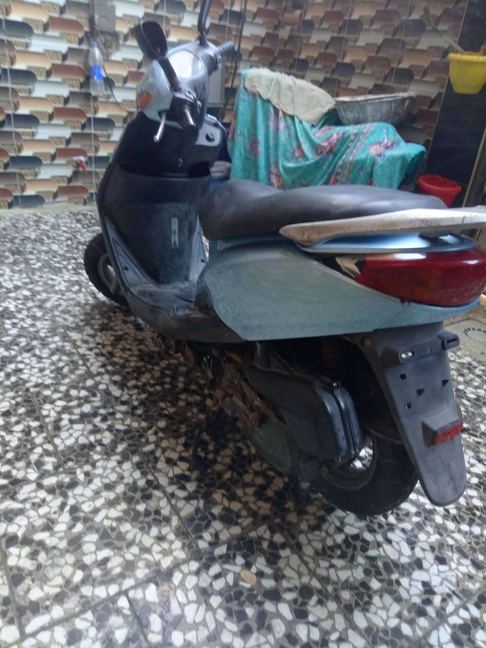 السلام عليكم دراجه بريز مابيه اي نقص كله شغاله سلف هندر  مكاني نهايه حي اور سعر 400 وبيه مجال ***********
