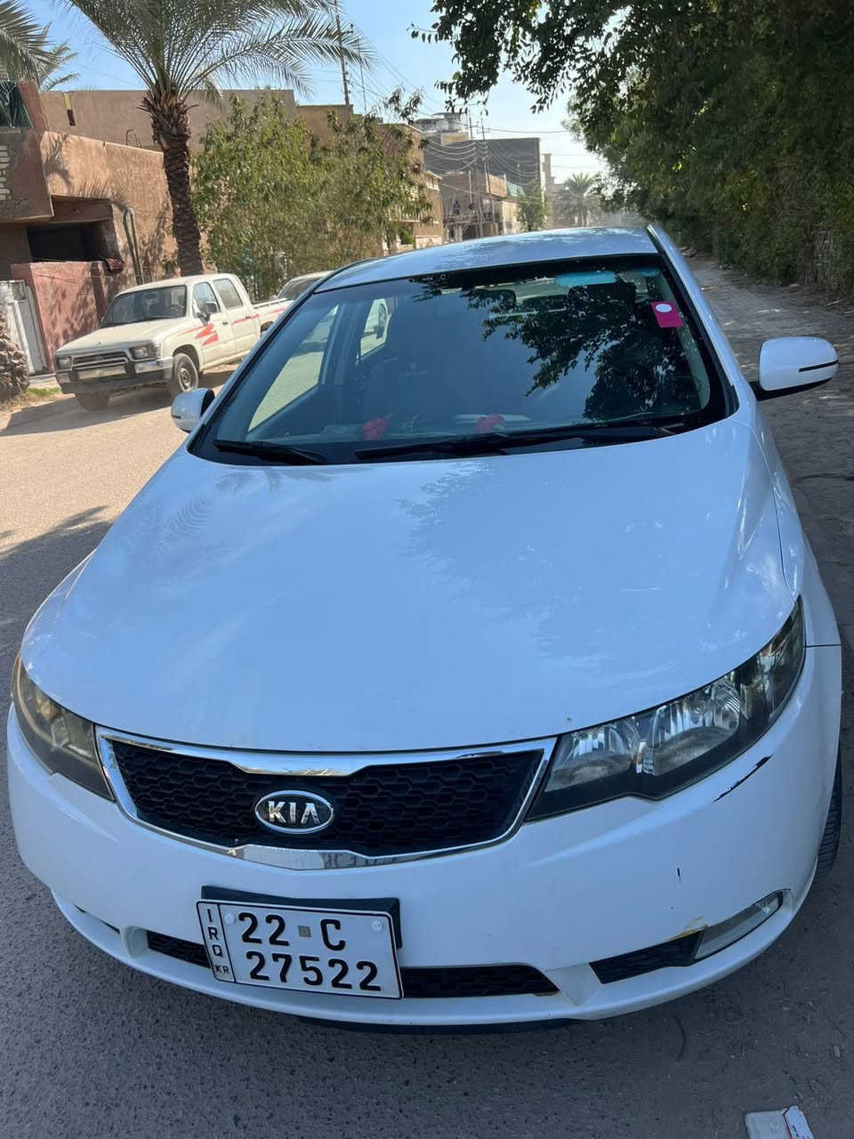 السلام عليكم سيراتو 2011 خليجي مكفوله محرك 1600 دوش المرغوب  5ويل كب  ماشيه 222 الف رقم اربيل بأسمي بيها فقط بارد بلباب السايق ولجاملغ فعصه بسيطه مثل ما موضح بلصوره مكفوله كفاله عامه مكاني بغداد الحريه للاتصال  غير متواجد على النت ***********
