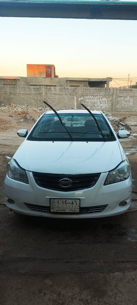 السلام عليكم   سياره BYD g3  2013 بصمه للبيع مكفوله من الضربه بيه رشات صبغ كير محرك كفاله عامه تبريد ثلج تخم تاير فتحه بالقماره اشاره بالمري    . السعر 44 مع المجال مكان السياره نجف ***********.
