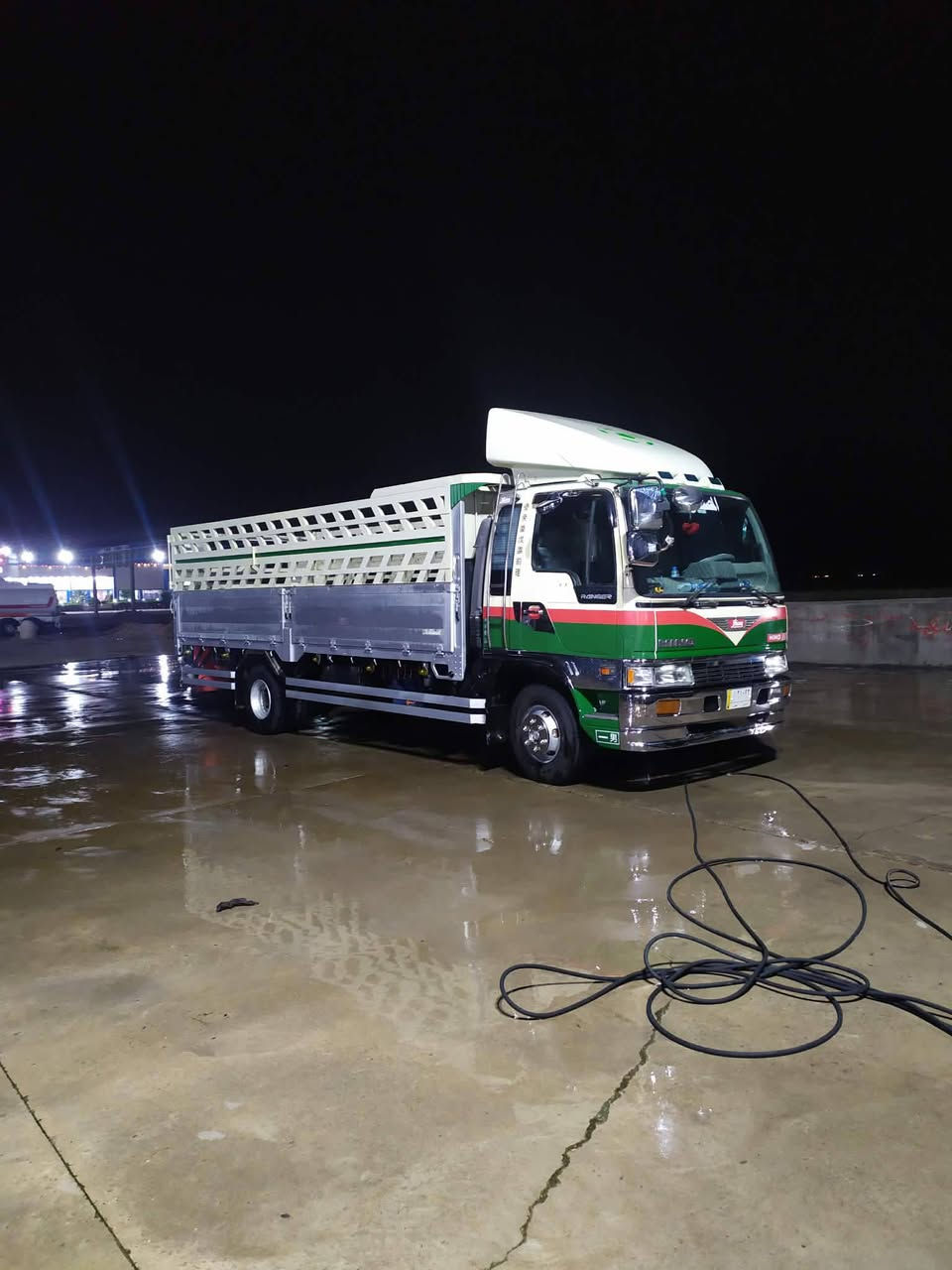 السلام عليكم ورحمه الله وبركاته
هينو طيره ٧٠عادي طول سته اله عشره رقم ديالى 

سياره جاهزه للشغل تخم تاير شاصي مكفول مكينه جديده 

سعرها ب187وبيها مجال مكان حله بابل ***********
