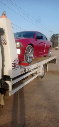 كرين سطحي • نقل سيارات • خدمة ٢٤ ساعة