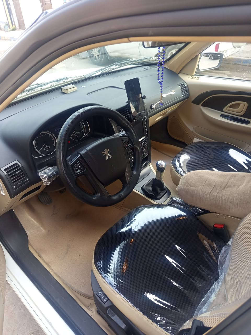 سلام عليكم بيجو بارص موديل ٢٥ ماشيه ١٥ الف بعده بضمان شركه مكفولة كفاله عامه دوشمه عامه رقم بغداد باسمي عارضه ٩٠ بغداد الحريه ***********.
