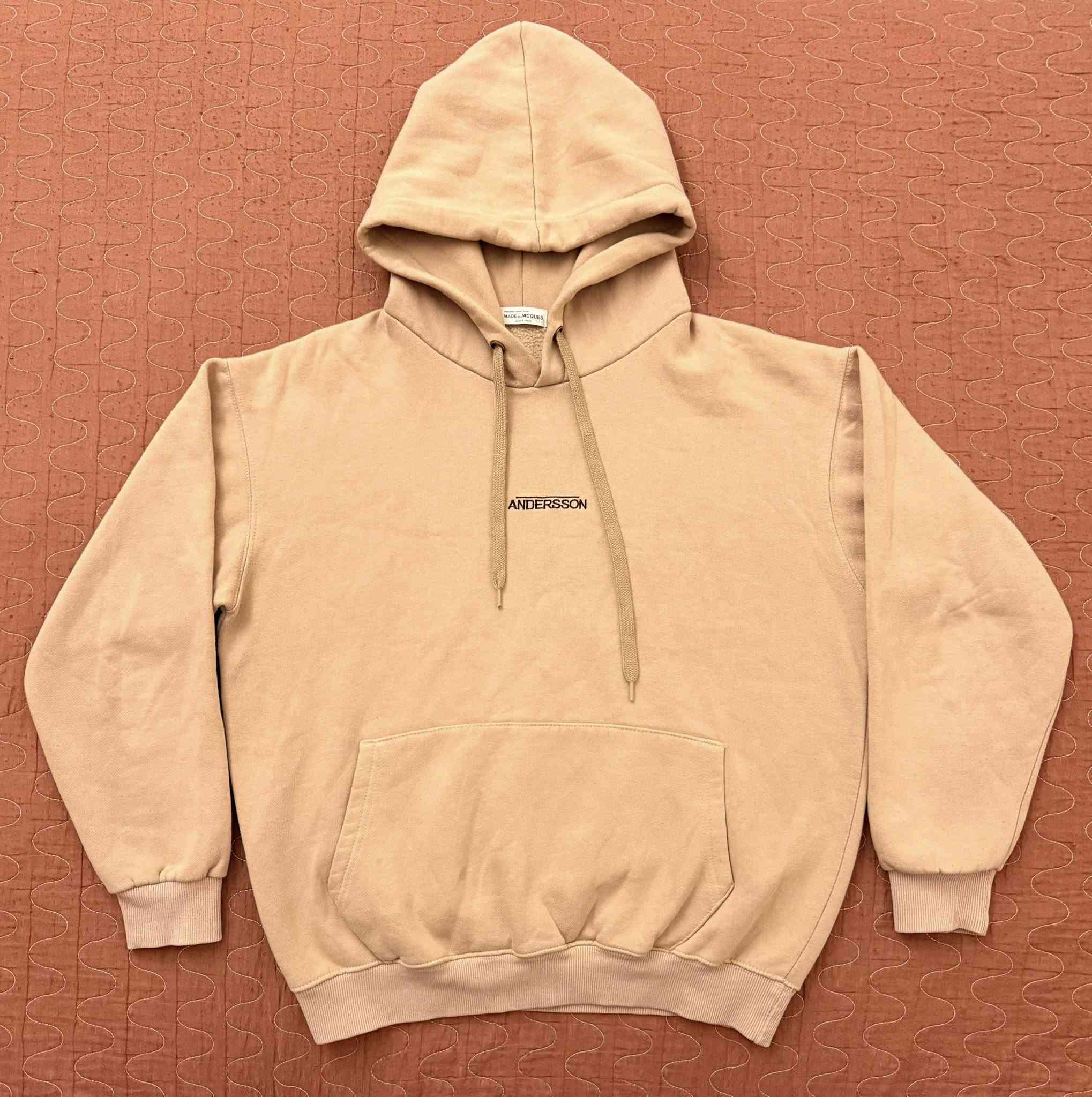 هودي لون بيجي قياس Mغير مستخدم صناعة كورية كل قطع داخل صفحة غير مستخدمه اوربية.للستفسار خاص .


**إذا كنت صاحب هذا الإعلان وتريد حذفه لأي سبب، رجاءا أرسل رسالة إلى الدعم الفني**