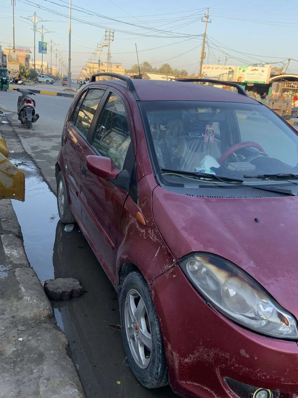 سلام عليكم سياره شيري. البيع. سياره خير من الله نقص بس حداديه امامي  مكاني كربلاء الحر سعرها 27 وبيها مجال ***********
