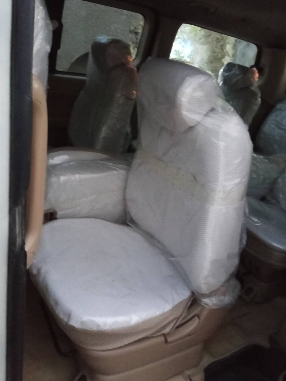 السلام عليكم
ستاركس 2011

تخم تاير صدر امامي خلفي باتري جديد

مكينه كير اكسل 

للستفسار اكثر

***********
