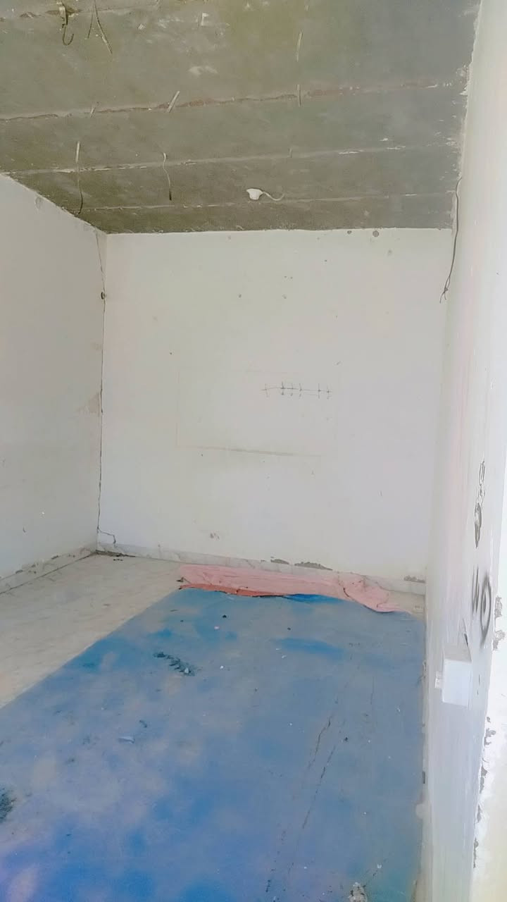 سلام عليكم اخوان موجود بيت للبيع ناحيه ال محينه قرب مدرسه الامام الباقر الابتدائيه بيت نضيف ومرتب مساحته 125وبي استقبال ومطبخ وصاله وغرفه وصحيات داخليه وخارجيه للاتصال ***********
