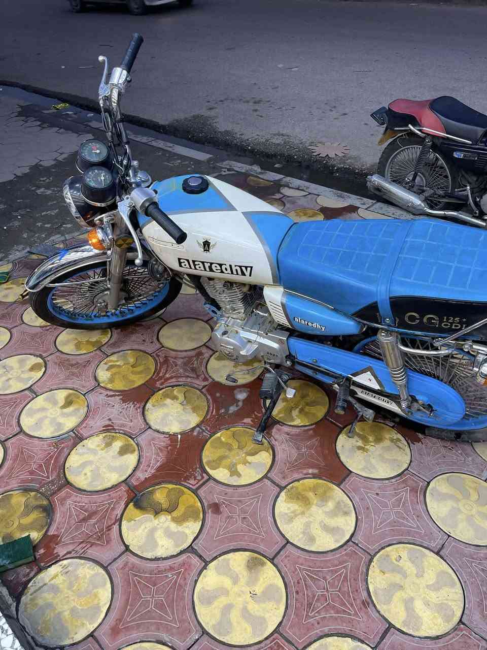 دراجة نامه برو (Nama Pro) موديل 2021ممفتوحه  اوراق اصولية وكيلها العارضي خان المخضر سعرها بالخاص او  اتصال ع هذا رقم 0789088007


**إذا كنت صاحب هذا الإعلان وتريد حذفه لأي سبب، رجاءا أرسل رسالة إلى الدعم الفني**