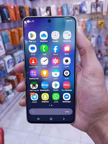 سامسونك5G S21FE جهاز راقي بشكل شاشته سوبر امولد معالجه اكسونس2100  ذاكره128بصمه بلشاشه   تحديثات مستمره سعره250مكاني نجف ***********
