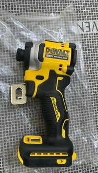 للبيع امباكت 850🇺🇸  بغداد 07714268953 السعر 180 الف