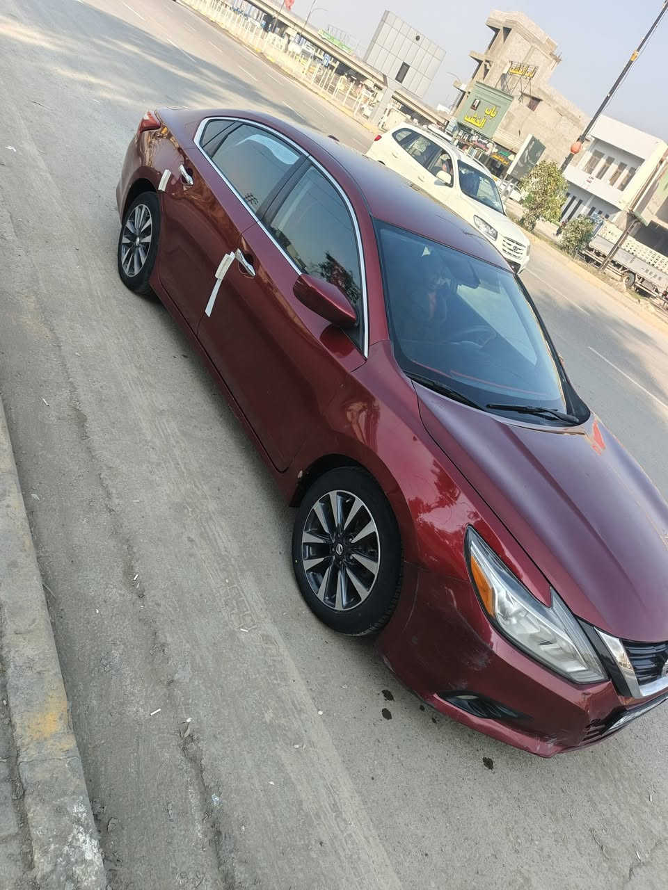 سلام عليكم
نيسان التيما 
للبيع أو مراوس
موديل 2017
الفئةsv
المواصفات
بصمة تشغيل 
بصمة ابواب
رادار جانبي
دادار امامي 
حساس خلفي 
كامرة خلفية 
تشغيل عن بعد
تخم تاير جديد
صدر جديد
كير مكينه مامفتوح 
تبريد تدفئة
سنوية وهزة جديد
سيارة حادثة بنيد 
بدون دواخل
ايرباك دشبول وراجع سستم
وهنا بلعراق صار بيه قطعتين 
رش اثر خط 
صور الحادث وسونار مرفق مع المنشور
السعر 107وبيه مجال جدآ بسيط
شرط تحويل تأخذه تروح تحول 
وكالة ماسوي
مكان ديالى بعقوبة
الاتصال على رقم
***********
