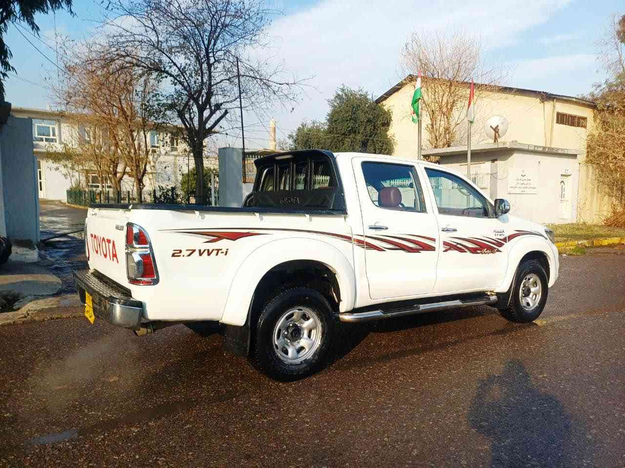 تويوتا هايلوكس موديل ٢٠١٣ بي سبوغ كير عادي 
كيرماكينه به شرط تحويل غرامه به شرط به ناوي خومه دحمي بودحامي به شرط سعر١٨٨ $ شوين هه ولير تلفون فايبر واتساب *********** أربيل, العراق
