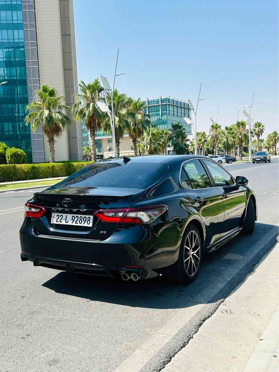 كاميري مؤديل 2023 مواسفات se black top  به سمه و ئاوينه رادار 
ته نها بونيت و چاملغ لاي سايه ق سبوغه 
په ره شوت ته نها سوكان ته قيه و سيسته م كرايته وه 
ته نها ٢٣ مايل رؤشتوه 
تاخم تايه و فه خس و هه زه ي نوئ يه 

***********

كامري موديل ٢٠٢٣ فول مواسفات بلاك توب به سمه رادار بس بي بونت چاملغ سبغ ماشي ٢٣ ميل ارباگ بس ستيرن تاك رجع سستم فحص هزه جديد طايات جديد سياره مابي نقص هسه سويت سيرفس
كامل 
*********** أربيل, العراق
