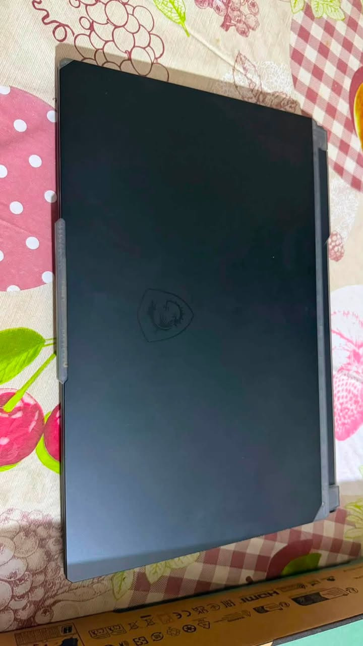 الابتوب: MSI Cyborg 15 A13V
الشاشة: 15.6", FHD, Anti-Glare, IPS-level, 144hz

المعالج: Intel Core i7-13620H Processor

الكرت: GeForce RTX4060/8GB GDDR6

الرامات:       DDR5 16GB(8GB*2) 

الذاكرة:             512GB SSD

WLAN+BT combo module

Free Dos

US-International

BTY-M492 11.4V 53.5Wh 3 cells

MFG

MSI-Europe: Eindhoven 5706 5692 ER Son

Cyborg 15 A13VF

MKT: Cyborg 15 A13VF-635XAE

SKU: TB71362H16GXXDXX

S/N:K2311N0088992
جديد (مليون وربع )بي مجال 
***********
