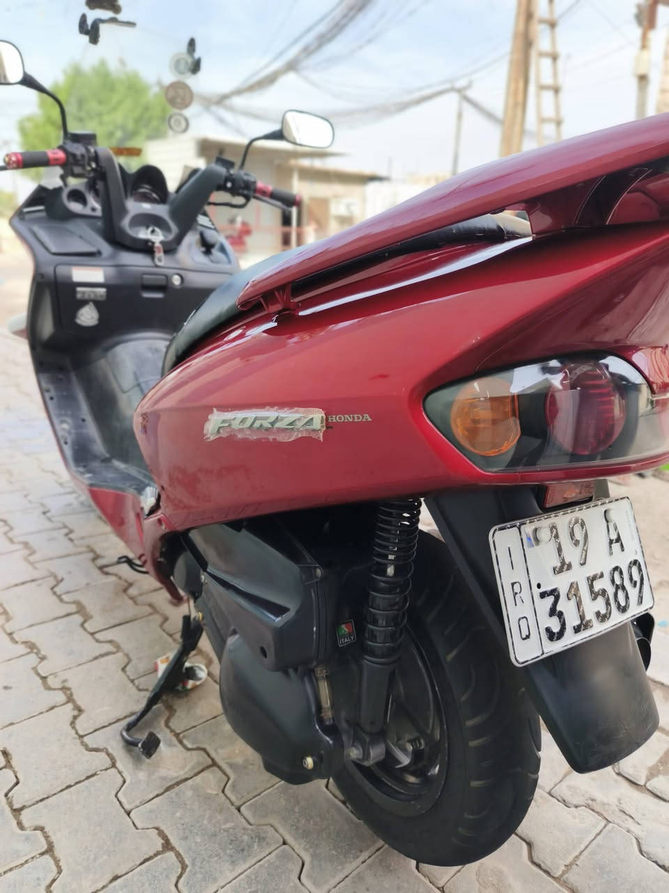 اعاده النشر بسبب الوعود الكاذبه
شباب رجاءً
 الي ميشتري لا يضل يواعد وتالي ميجي
سلام عليكم فورزا 06 موديل 2004
دراجه كفاله عامه محرك كلج ضفيره 
دراجه ماشيه تقريبا 26الف فقط  
رقم كربلاء اصولي 
دراجه باتري تاير واير كله جديد 
بيها بس 
(ملاحضات بل كفر ما مأثره على الدراجه) 
الدراجه  شغاله شلعه ومعدل  
(سعر الدراجه 13 ورقه قفل دولار واحد ما ينزل) 
الدراجه رقم المايعرف سعر الرقم لايسولف
تجي تفحص وتطلع تراي وتقتنع 
المداور ثاني يوم مباشر سنويه باسمك 
مكان الدراجه كربلاء  للتواصل *********** واتساب فقط
