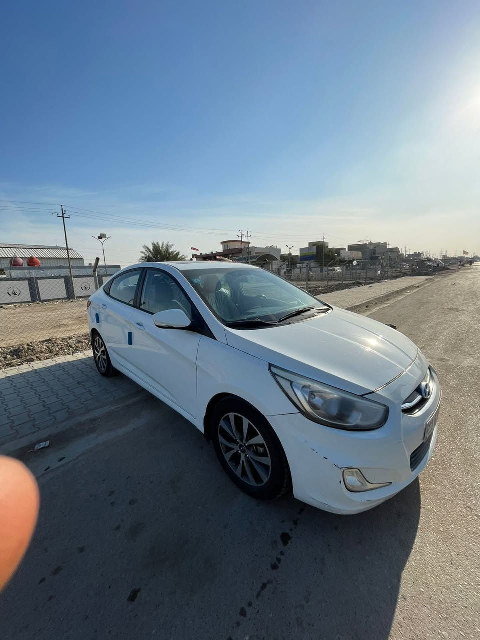 السلام عليكم  اكسنت خليجيه موديل ٢٠١٦ فول مواصفات رقم بغداد بسمي محرك ١٦٠٠ بيه قطعتين صبغ بدون معجون اثر شخط خفيف بين الباب والجاملغ اثرها انرشن كما موضح بالسونار محرك مامفتوح والكير مامفتوح مكفولات حداديته جديده تبريدها خير من الله مسويلها ادامه كامله منظومة البانزين  حداديه ومنظومة الماء   تخم تاير باتري جديد هزته  جديده المواصفات خمسه ويل كب شاشه كامره سلايت قماره اشاير مري تحكم ستيرن جهتين السياره جاهزه من كل النواحي مبيه نقص نهائيا  السعر المطلوب (108  وبيه مجال  رقم تلفون ***********
