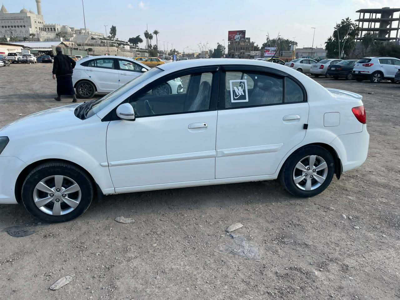 السلام عليكم
كيا ريو موديل 2012
رقم اربيل الجديد بأسمي شرط التحويل 
كابون بانزين ماستر باسمي
تبريد شرط
تدفئه شرط
طخم تاير جديد
طخم حداديه جديد
تحكمات ستيرن 
قطعتين بيها جاملغ خلف صبغ وجاملغ امامي وشبر بالبوند 
بدون دواخل شرط
السعر 90 وبيها مجال قليل 
الاستفسار الاتصال: اسيا***********
كورك ***********
