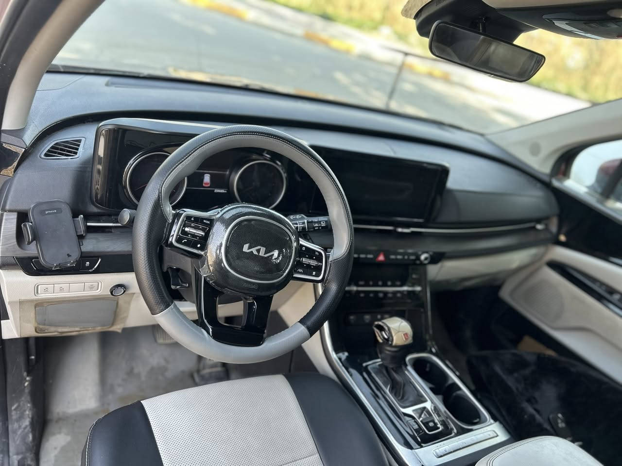 السلام عليكم
كيا كرنفال 
٢٠٢٣
تفاصيل وسعر 
يرهم مراوس بكامري حديث او كورلا حديث 
***********
