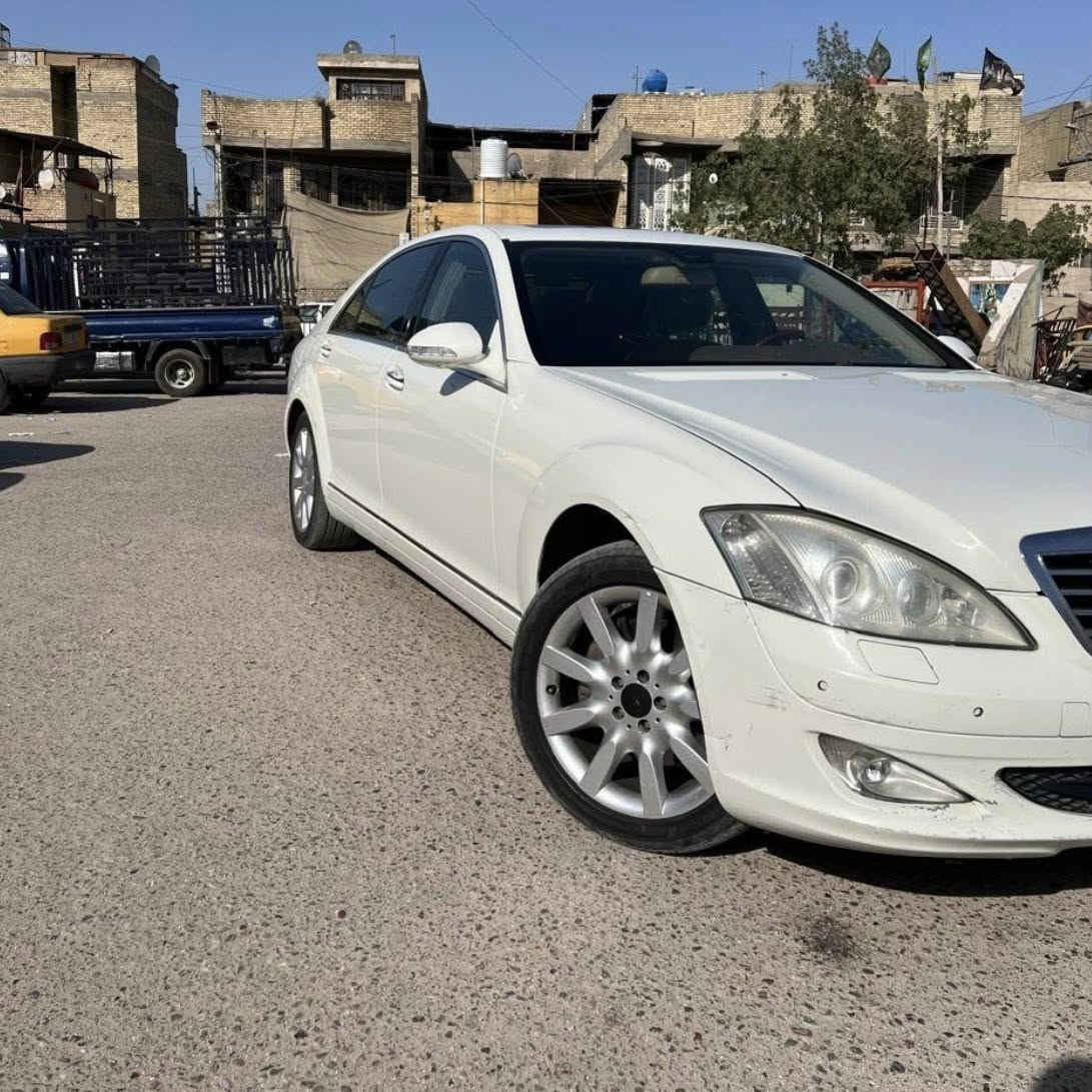 سلام عليكم 
سياره ادوات نوع مارسيدس 350s
6 سلندر
سياره بدون كص يعني كبل تروح سجل 
سياره مكفوله
+ وين ما يعجبك تاخذها سونار جهاز 
اليحب يتواصل ويانه واتساب او مكالمه هاتف 
***********
