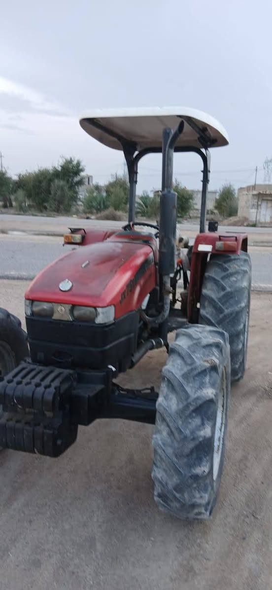 كاروبه بصارويه جاهزة نضيفه ما نقصها اي شي ورها فدان اصلي  ومستعجل على بيعه البصره قضاء القرنه ***********

