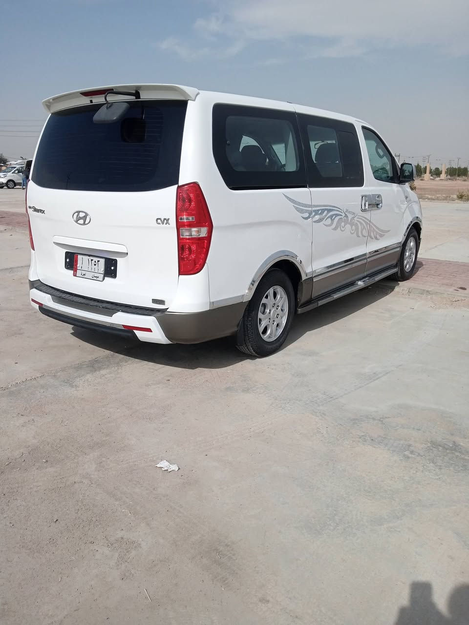 السلام عليكم
استاركس ٢٠٠٨ اصل اوتماتيك سياره مصبوغه حزام 
سنوية ل ٢٧ مصفرة هيىه وضريبة سيارة كفالة من الخياس كله ع بلاد 
السعر ١٣٠ 
المكان البصرة القرنه ، ***********
