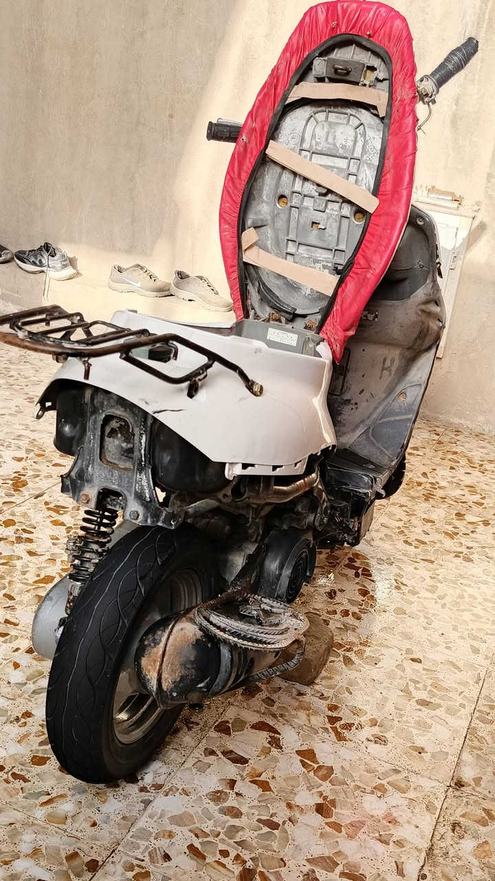 سلام عليكم
دراجه بيجي تسعه زروف للبيع 
دراجه تعمير كله جديد 25 ماناقصه شي 
محرك جديد +شاصي جديد+كهربائيات كله جديد+ تخم تايرات جدد+ بلك جديد +دبلات امامي وخلفي شغالات+دراجه ما متعوبه وبعدهي جديده +صوت اكسل مابيها+ دراجه مداريها 
السعر 300 وبيها مجال قليل كلش كلش 
مكاني نجف كوفه حي سهله للاستفسار علق وبالخدمه 🌹
اكرر دراجه تعمير جديد


**إذا كنت صاحب هذا الإعلان وتريد حذفه لأي سبب، رجاءا أرسل رسالة إلى الدعم الفني**