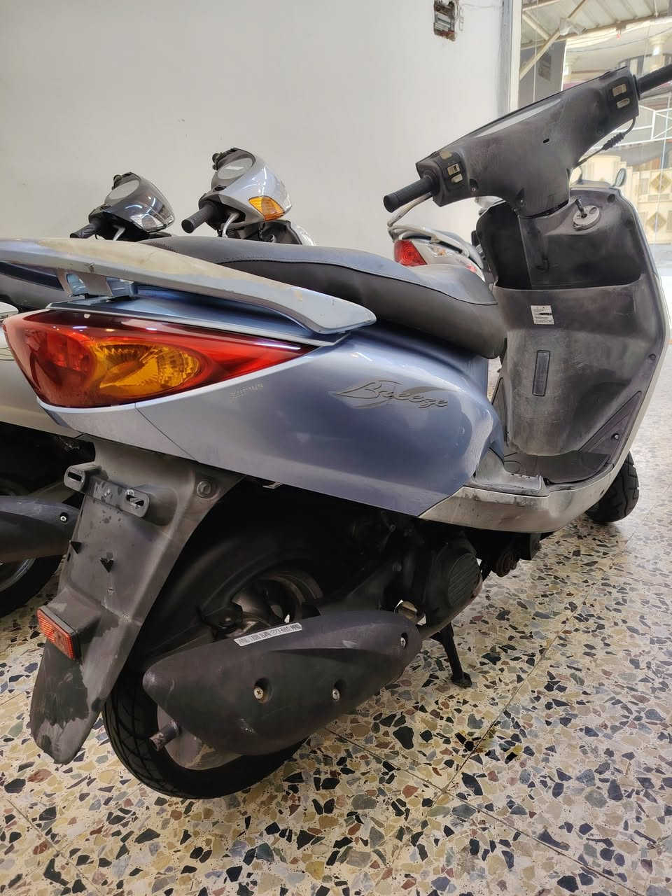 ‼️ ‼️ السلام عليكم ‼️ ‼️
🌹 معرض شمس الكريعات لبيع الدراجات الناريه🌹 

✅ تم وصول دراجات بريز لايت جوه  كابريتر    (رمبه) 💯    

💯 كفاله عامه من مكينه أو كفر ختم واحد 💯 

🌹 العنوان/ بغداد /الكريعات/ القصور /مجاور/ أفران/ جبار🏍️ سبع

✅ نتعامل/ بل نقد ول تقسيط المريح 👍 

التواصل *********** اتصل 📞 💬

@الجميع @إشارة
