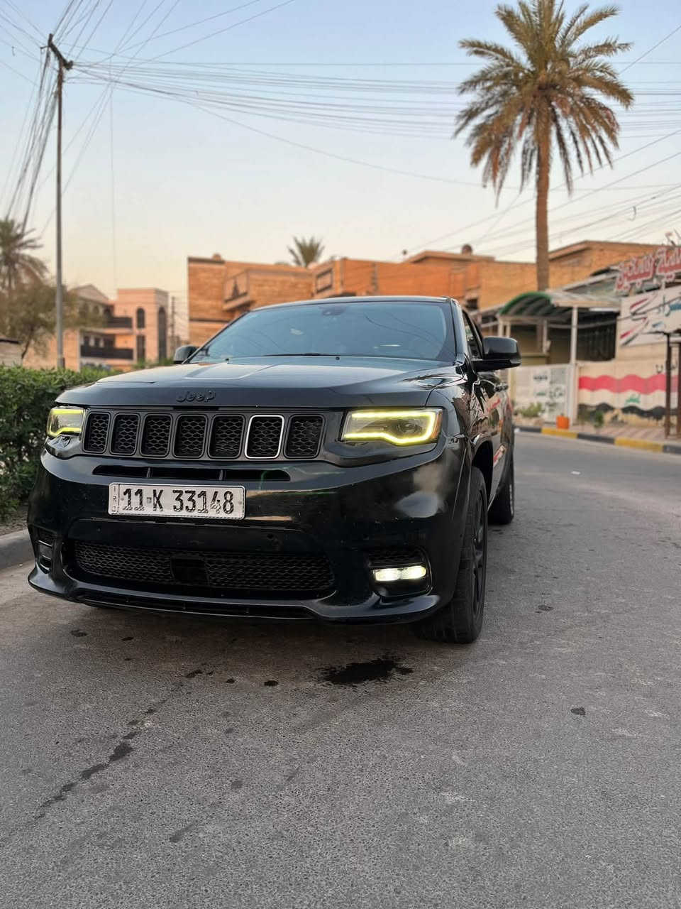 السلام عليكم
للبيع جيب ٢٠١٨ فول 
رقم بغداد بسمي الجديد 
الحادث مصبوغه عام بدون لا لغد لا شاصي لا ايرباك شواصي ولغود سليمه 
الموصفات 
بصمه 
داخل بيجي 
خزن ميموري 
بنو راما 
شاشه كبيره 
كشنات امامي خلفي تدفه تبريد 
جنطه كهرباء بصمه ابواب 
لد نهاري 
ويل 20
تبريد قطعتين 
السياره تو ويل فول معدا الفور ويل 
مكينه بساتم ١٤ مابيه قطره دوانز 
منضومه غاز جديده 

السياره متعوبه يحتاجله ترتيب بسيط 
مكينه كير جداد 
حداديه كامله 
السعر ١٤٩ وبيها مجال 
العنوان بغداد الشعب حي التجار 
رقم ***********
رقم واتساب ***********
