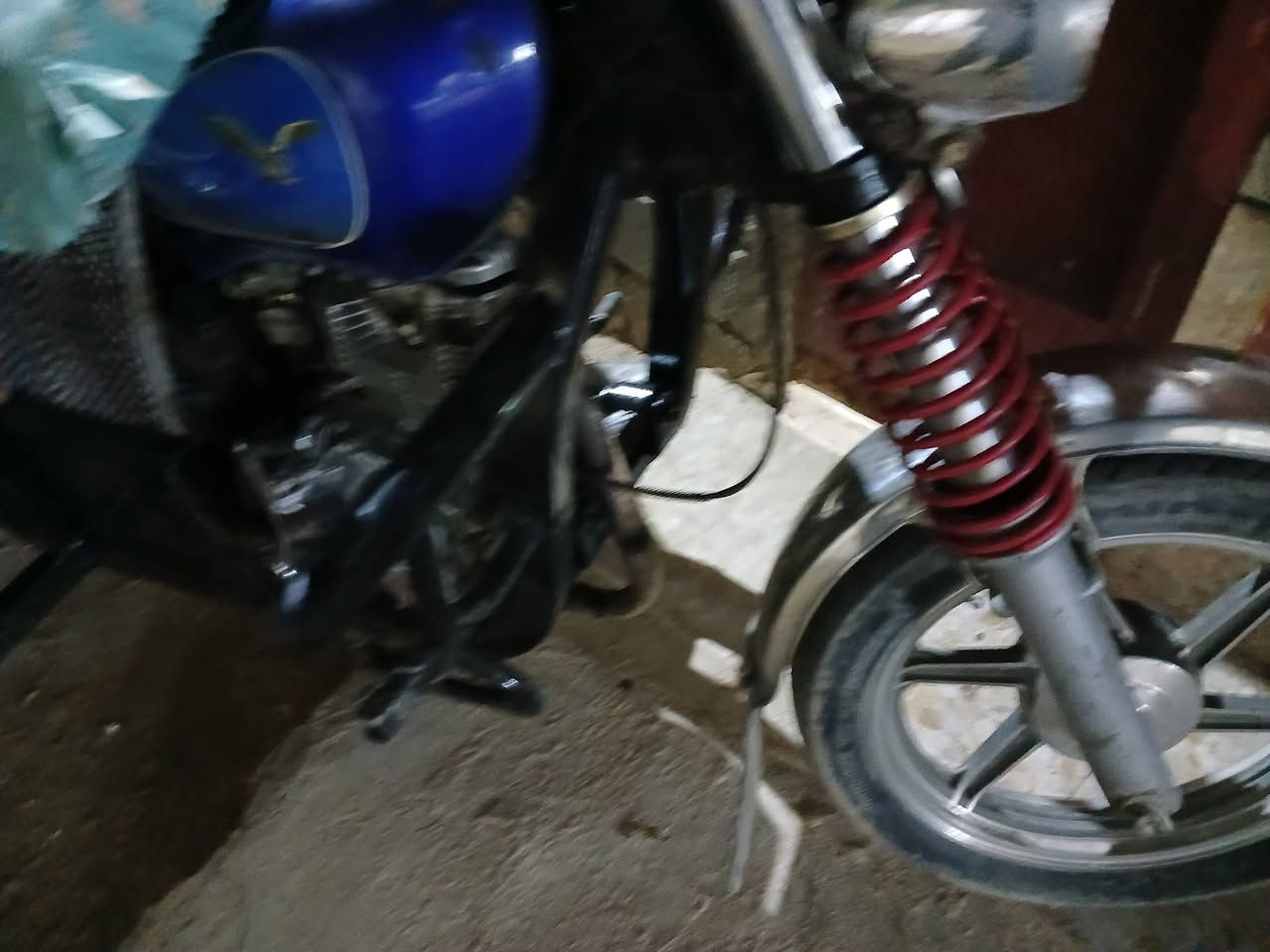 سلام عليكم ستوته البيع اوراق صوليه  موديل 14 شاصي مكفول السعر واحد 350 وبيه مجال العنوان نجف حي نيسان  الرقم ***********
