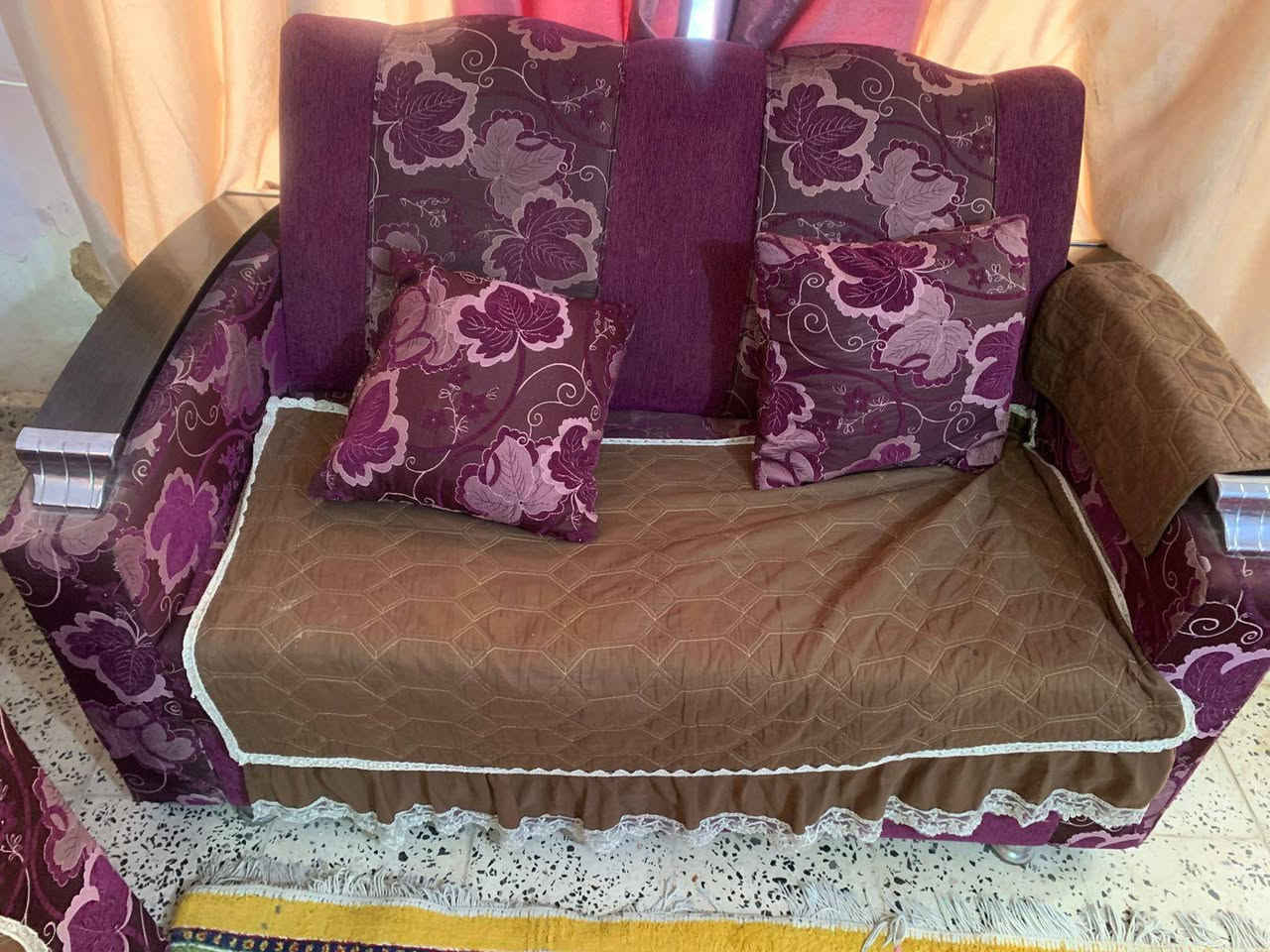 تخم للبيع 5 قطع 
سعر 250 ألف 
***********
