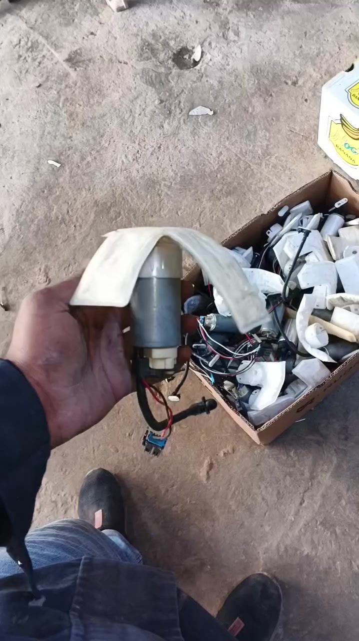 السلام عليكم
توفر لدينا فيتبم لسيارات السامسونك 
 بيع مفرد او جملة 
ورشة اسطة طارق الفيتر 🛠️ 
للاستفسار:
***********
***********
متواجد واتساب 📞
