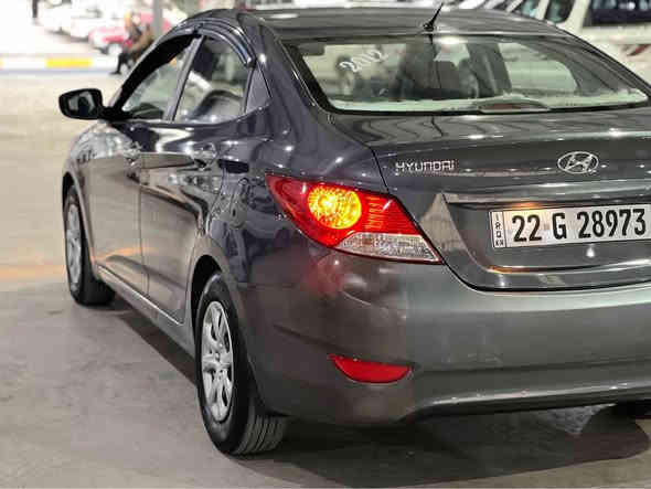 هيونداي اكسنت 2012گيرعادي بي سبوغ و ته زره و ته نها دوو جئگاي بچوكي ساردي هه يه گيرو مه كينه ي به شه رت نه كرايته وه توند و تؤل وه ك تؤپ چوار تاي نوي له ژير دايه سه نه وي تا 2027به ناوي خؤمانه وه يه مالي دؤست ..ژم *********** شوين سؤران سعري 93$ كمك مجال سوران
