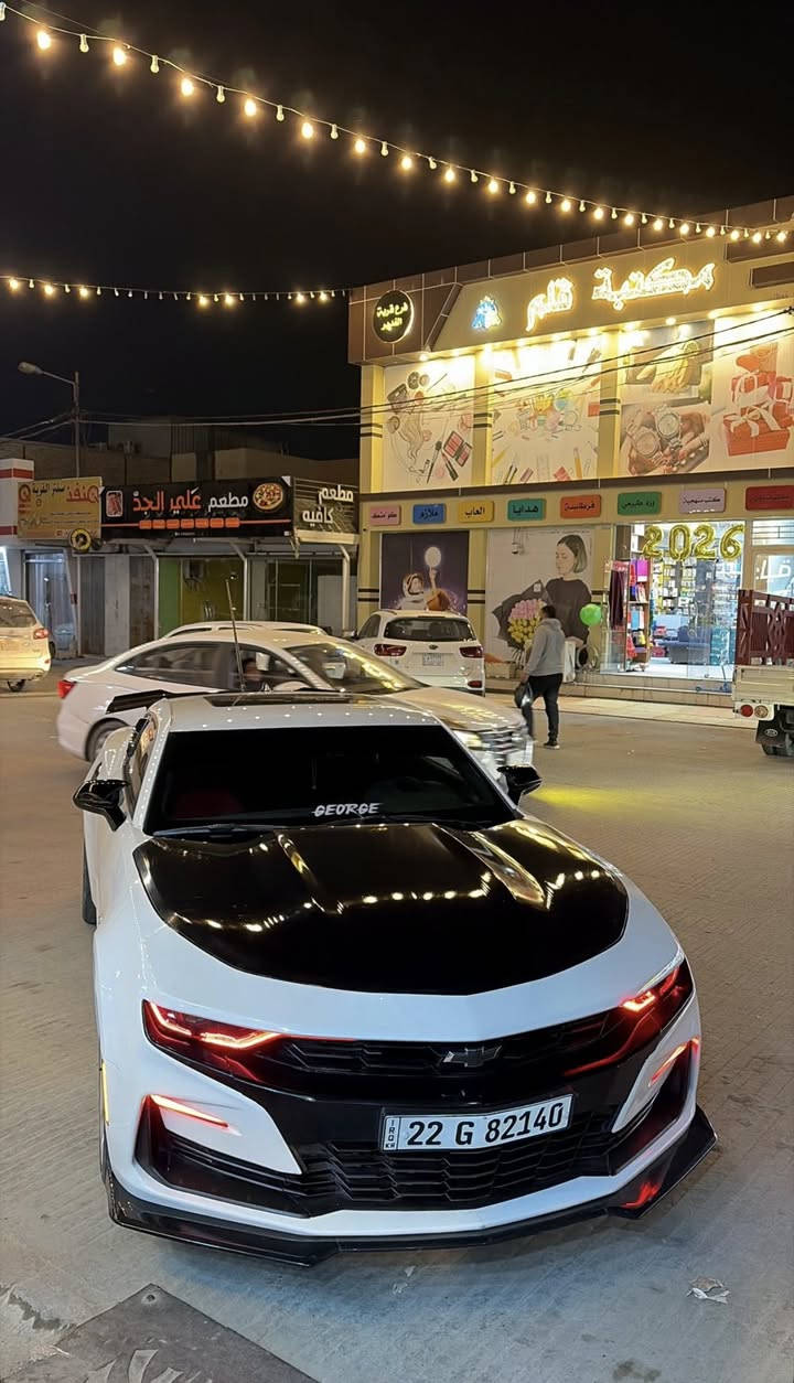 السلام عليكم 
السعر 215 وبي مجال بسيط 
كمارو 2021 V6 عشر نمر 
رقم اربيل بأسمي 
ماشيه 24 ميل بالعراق وبأمريكا ماشيه 38 ميل
قطعه وحده صبغ حادث امريكا جاملغ امامي وهنا بالعراق بدلت قبق الجنطه لون بلادي والجنطه القديمه موجوده اللغود والشواصي كفاله
مكينه كير كهربائيات كفاله السياره دهن كله اصلي وبانزين سوبر/محسن معتني بيها على اخر حبه
مواصفات السيارة 
فتحه 
اكتف كزوز
بگ لايت سموك
كشنات جلد 
شاشه لد
الاضافات الي عليها.
بوليش ونانو سيراميك ضمان سنتين صارله اقل الشهر من مسوي
والبنيد مغلف ppf اسود لامع
لايتات متغير 7 الوان 
عدسة الشيطان متغير 7 الوان 
بلاجكتورات RGB اكثر من 300 لون وحركه 
وشرط الوحيده بالعراق بهذا الموديل بجم كامل متغير
دفيوزر وزعانف 
لدات دفيوزر
اضائه داخليه محيطيه زرع 
لدات جانبيه سموك 
فجوج 6 بستم 
تخم تاير جديد 
خلفي 275 امامي 245 
لحيه وسبويلر 1le ومري باتمان وقبق بانزين وشفقه جامه خلفيه
حداديه جديده خلفيه اماميه  السيارة نقص برغي واحد مابيها من الدعاميه للدعاميه
مكانها نجف 
***********
