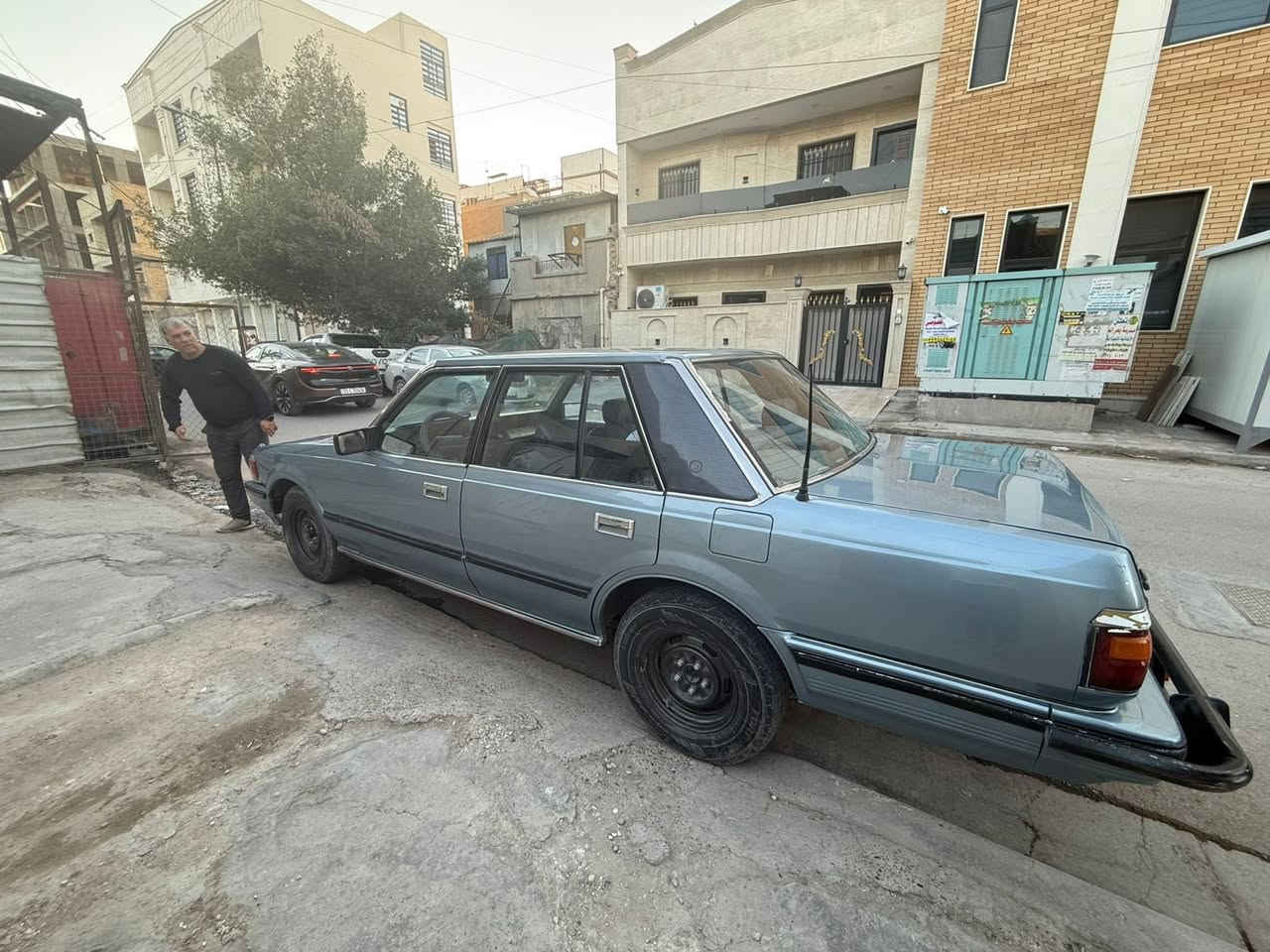 السلام عليكم سوبر 84 للبيع  مصبوغة عام للجمالية كيرومحرك بطه 2500 غازبانزين تخم تاير نظيف سيارة بسمي ثاني يوم تحويل رقم نكليزي بغداد متواجدة زيونه الغدير قرب جامع خديجة للستفسار اتصل *********** ابوعباس والسعر 60 ورقة
