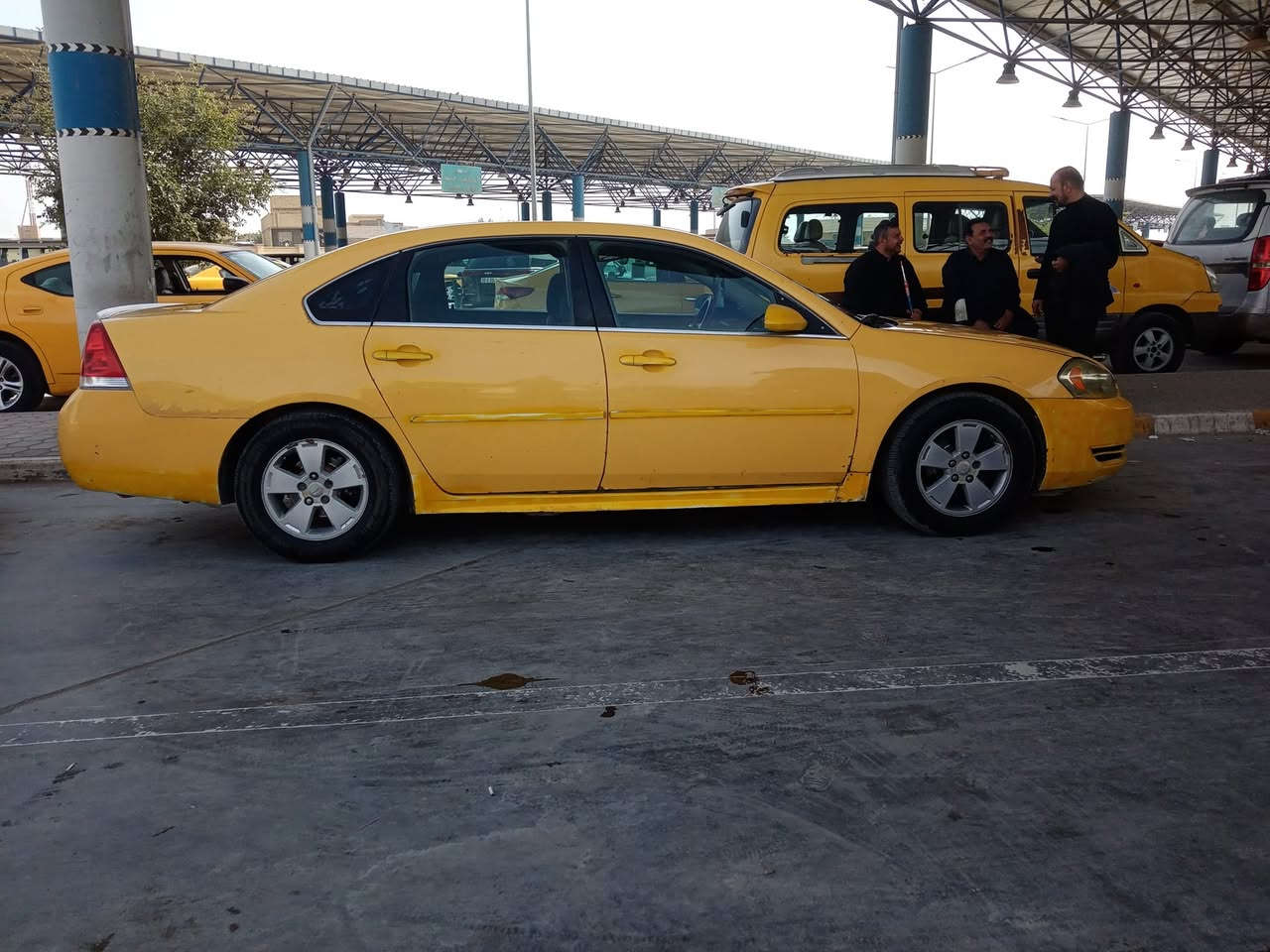 السلام عليكم.
أمبالا للبيع ٢٠٠٩
مكينه وكير ومشط تخم تاير كفالة
سنوية جديدة مصفرة هيئه وغرامات بأسمي
ضربتها بالجاملغ الخلفي بدون دواخل نقصها بس دبلات الخلفية السعر  ٥٣ وبيها مجال خطها ديوانية ناصريه..
***********
