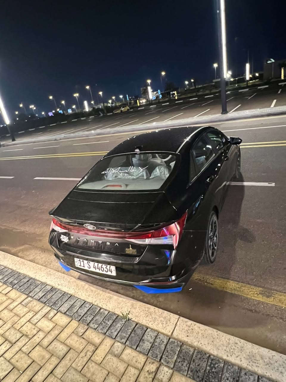 السلام عليكم النترا ٢٠٢٣ وارد امريكي محرك ٢٠٠٠ دوش السيارة فوللل فوللل مواصفات عدة الفتحة بيها رادارات عدد ٣ حساسات امامي وخلفي وجانبي تحكم سرعة قيادة ذاتية تدفئة كشن ٣ انضمة قيادة السيارة مفوله مواصفات الي بيها قطعتين تبديل الجاملغ والبنيد مبدلات نفس اللون وبيها الباب والجاملغ الخلفي بيهم صبغ السعر 139 وبيها مجال بسيط ***********
