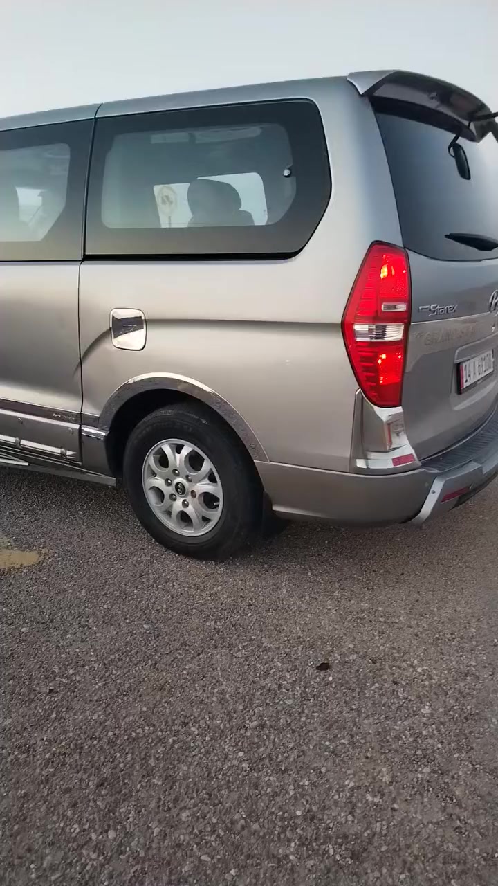 السلام عليكم مجول ١٥ مكفولة ما عندة باب السلايت مرشوش بكورية بسمي شخصين سنوية ل ٢٨ مصغرة من كلشي تحويل شوكت مايعجبك السعر 215 وبيهة مجال***********
