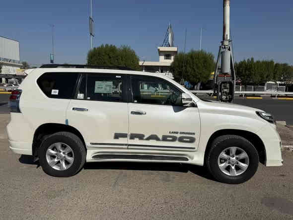 سلام علكم برادو موديل 2010 خليجي كفلاه بدون صبخ محرك 2700  ماشيه 140 الف حالت ترايه جيد جدن  سعره 200 ورقه رقم تلفون ***********
