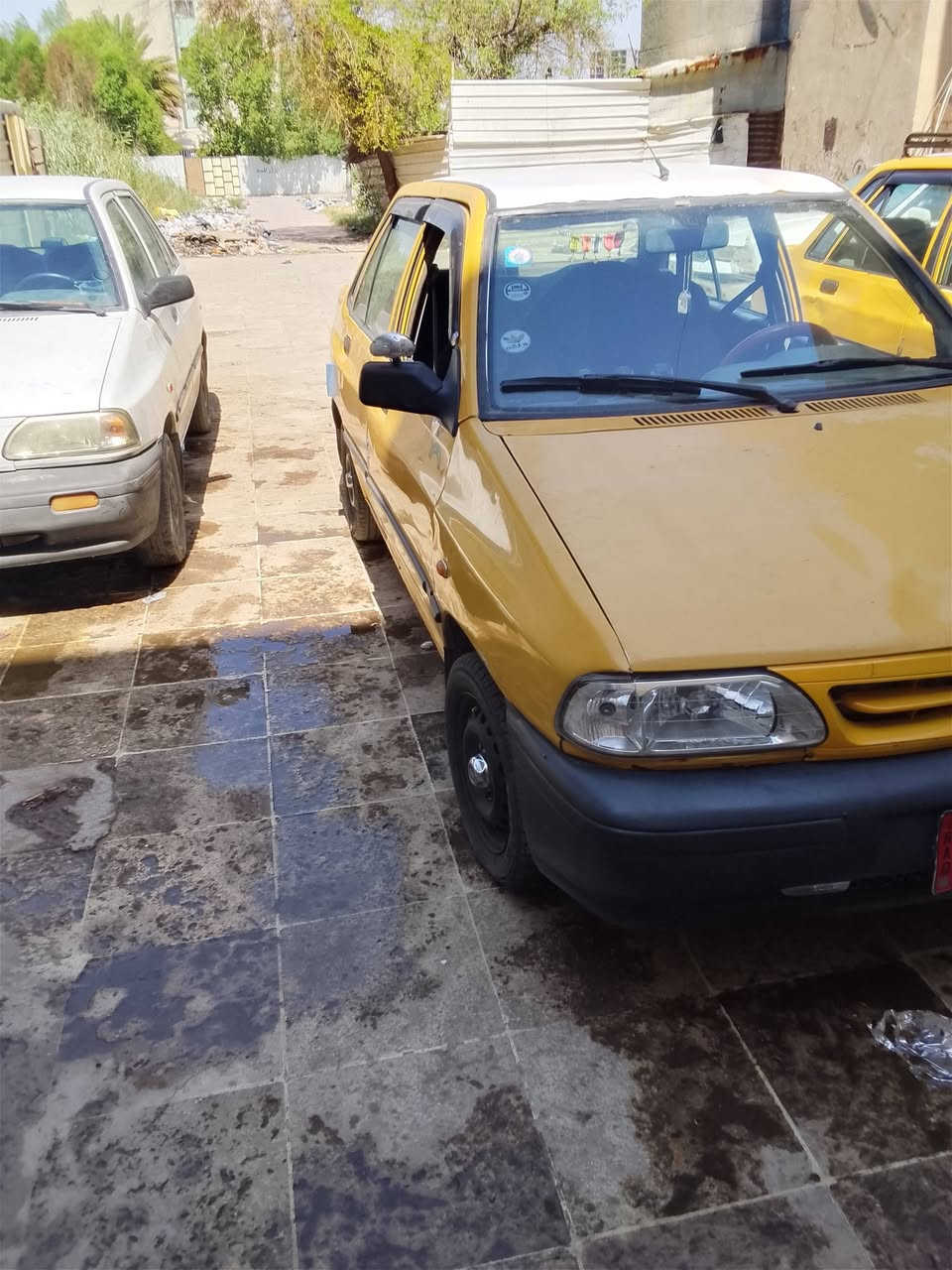 للبيع بغداد سياره مقفوله تبريد نقص بس راديتر موديل11 (***********)
