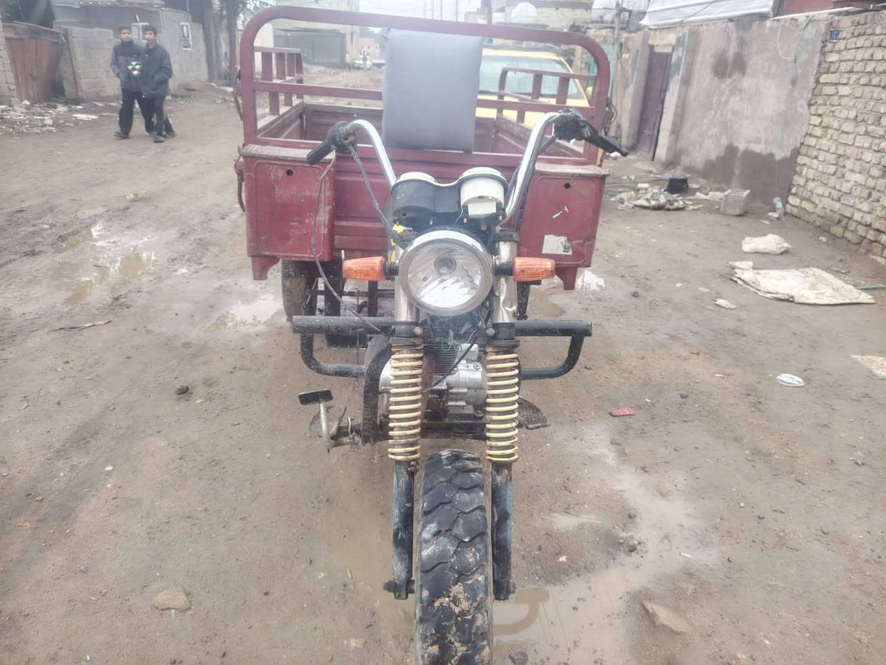 سلام عليكم ستوته دايوان للبيع موديل 2019كهربايات كله شغاله مكينه برغي مامفتوح بيه ستوته خير من الله اوراق موجودة السعر 900او بيه مجال رقمي واتساب رصيد ***********
